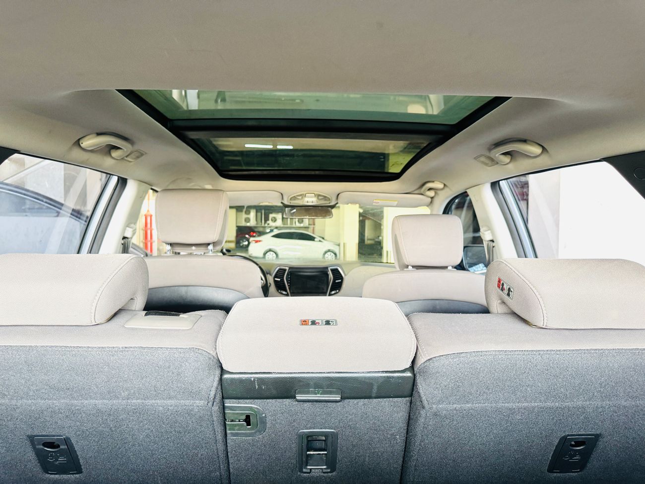 Hyundai Santa Fe full option panoramic roof v6 4WD 3300cc