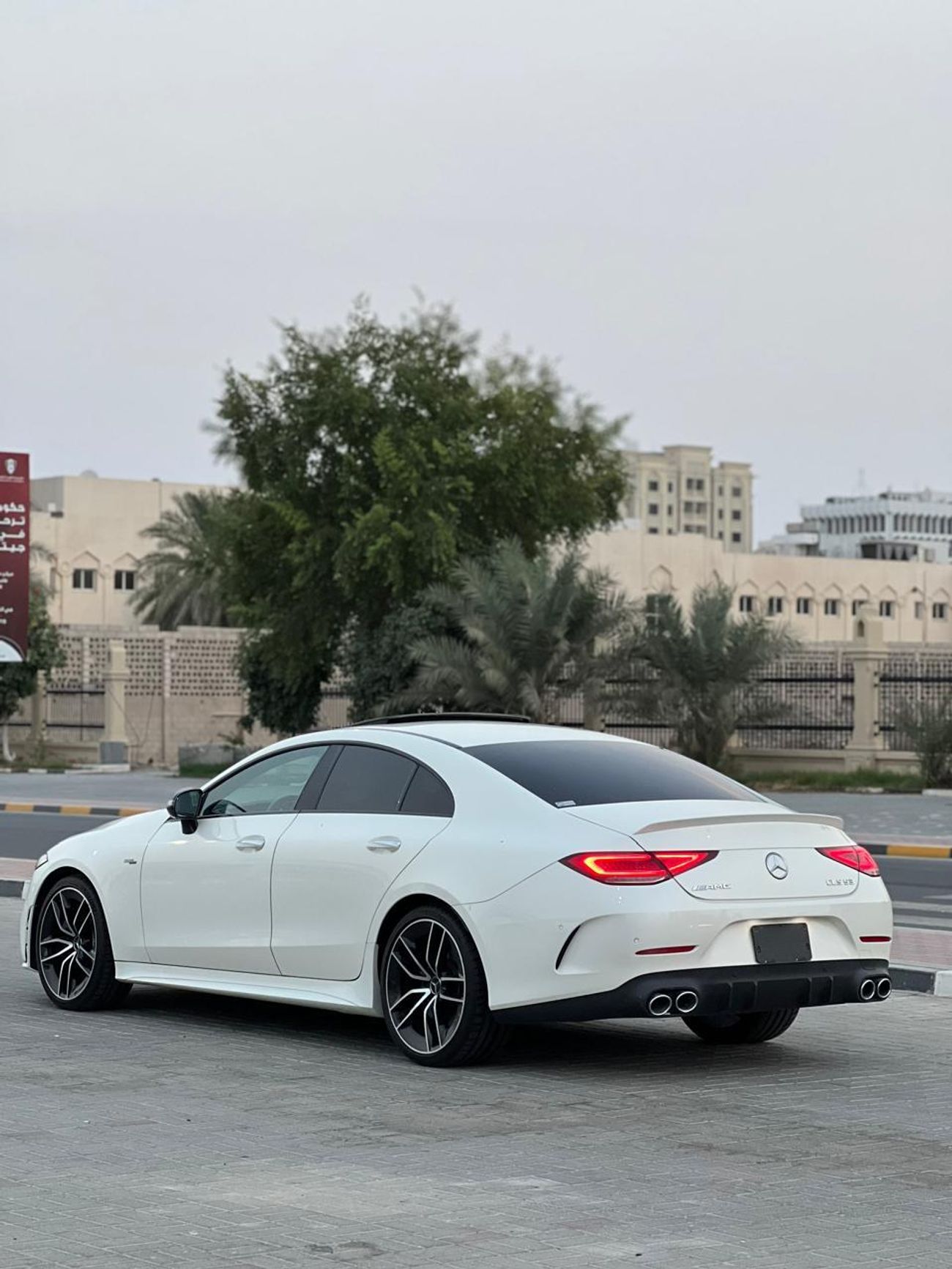 Mercedes-Benz CLS 53 AMG Std 3.0L (435 HP) (5 Seater)
