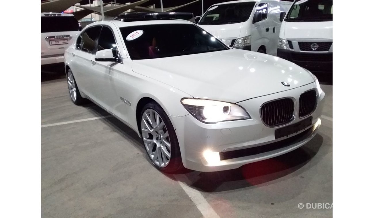 بي أم دبليو 750 Li 2012 GCC