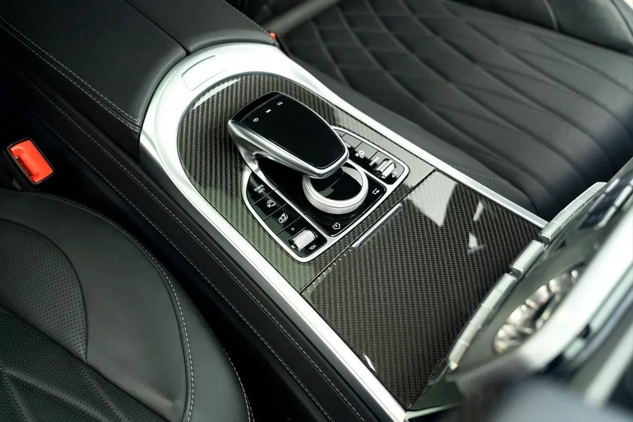 Mercedes-Benz G 63 AMG 4MATIC SUV MERCEDES | G63 AMG | FULL BODY KIT 2025 | GCC SPECS DEALER WARRANTY + SERVICE CONTRACT GA