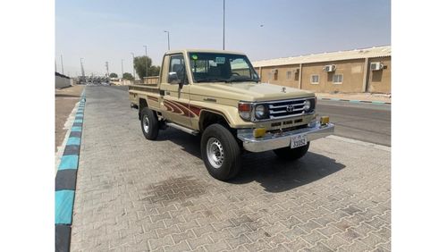 تويوتا لاند كروزر بيك آب تويوتا لاندكروزر بيك اب 6 سلندر