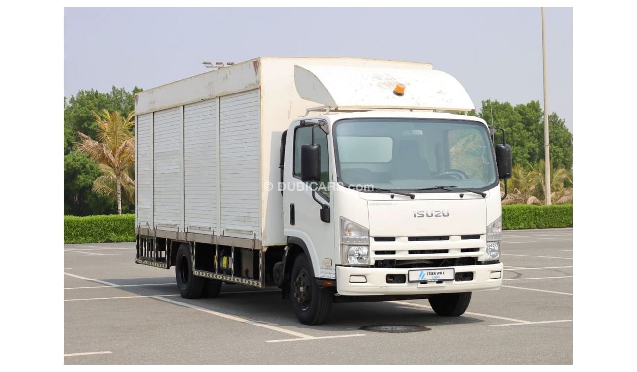 إيسوزو NPR LONG CHASSIS WATER DELIVERY SHUTTER BOX - DIESEL | GCC SPECS | READY TO DRIVE