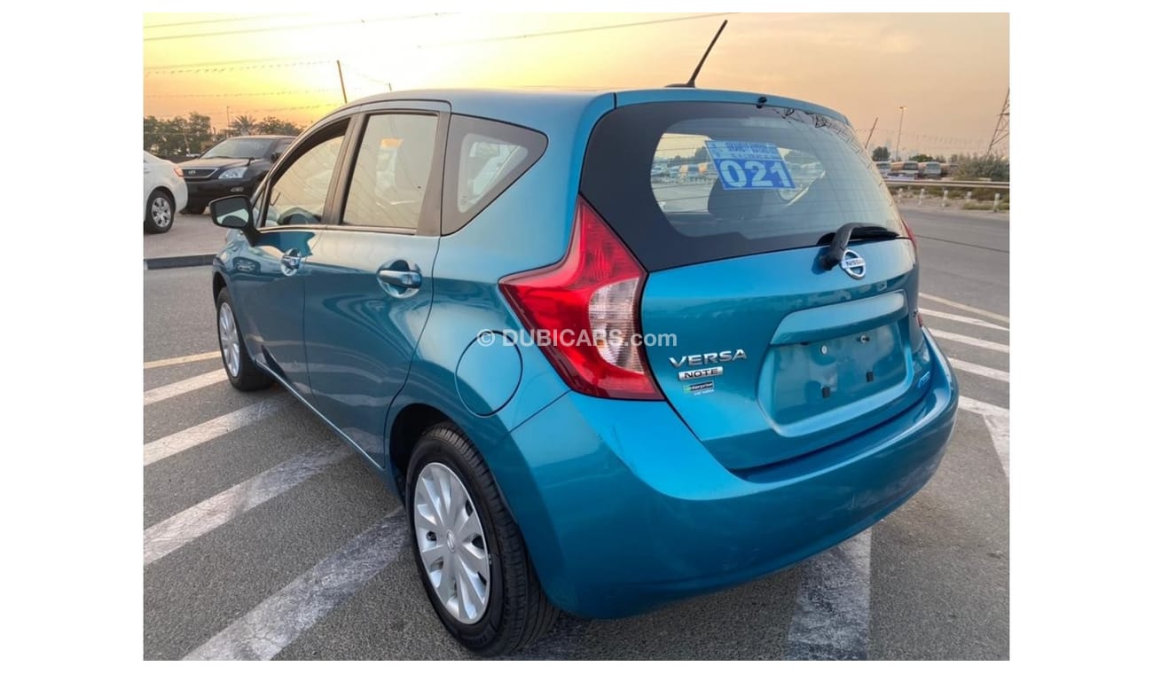 Nissan Versa 2016 NISSAN VERSA SV / 1.6L