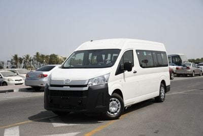 Toyota Hiace DX Toyota HiAce 2.8L Manual Petrol diesel (Ready Stock)