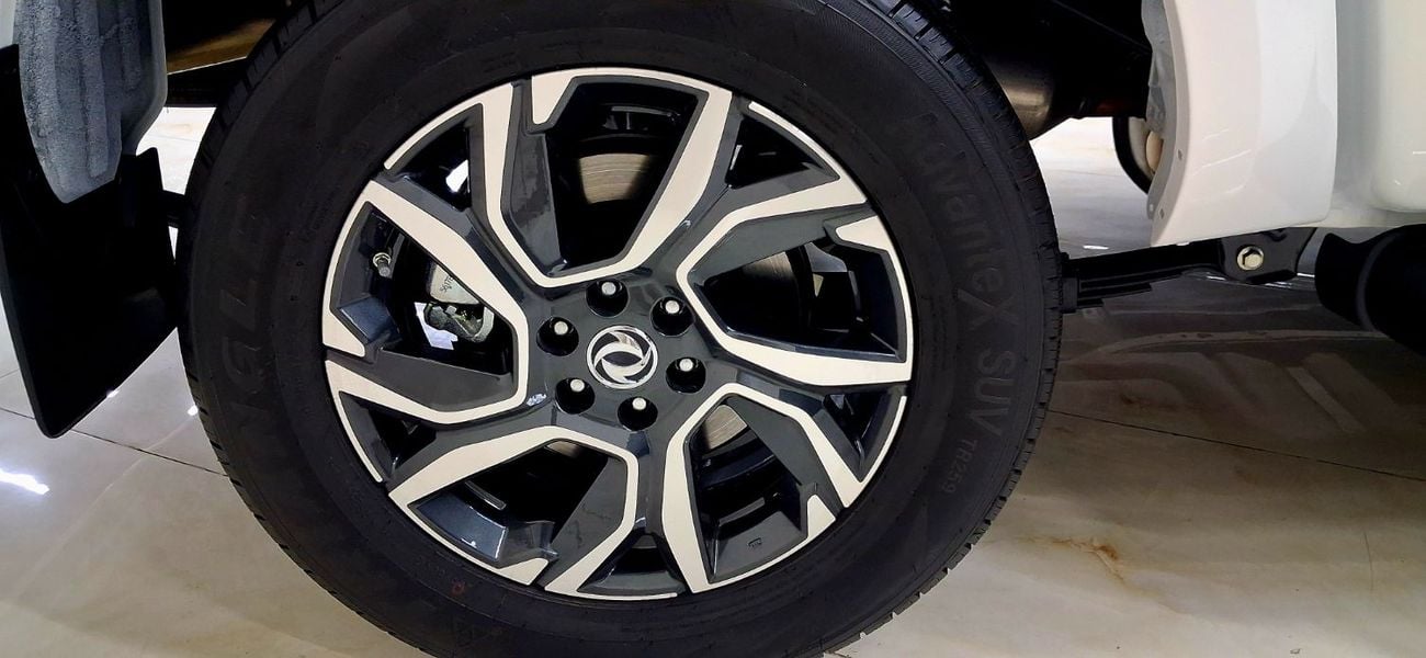 سبروس X300 Spruce X300  4WD By Nissan Company