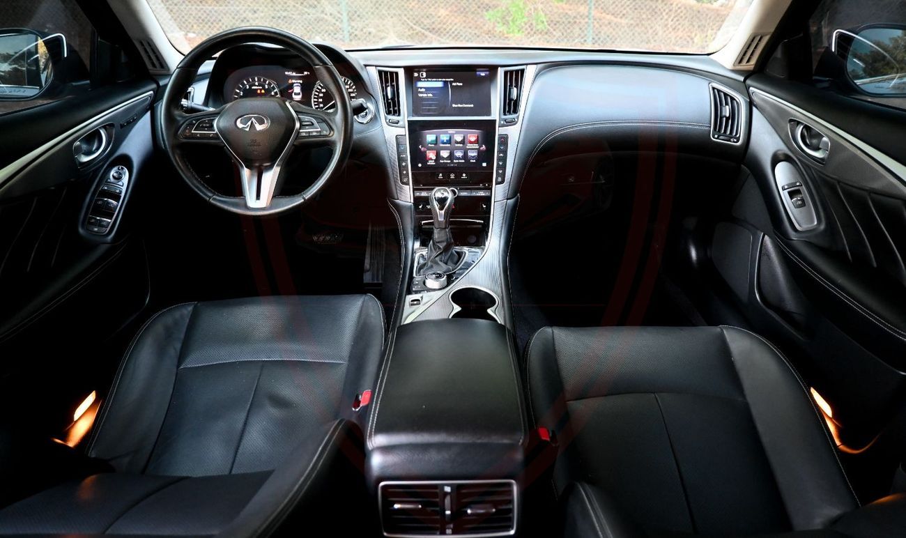 Infiniti Q50 Luxe 2.0L Infiniti Q50 2.0T 2018 GCC  accident-free Excellent Condition