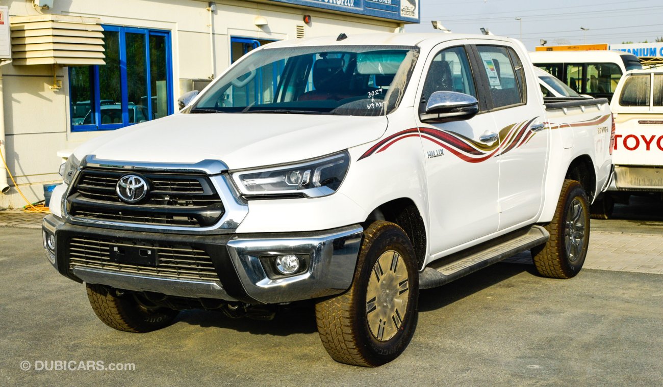 تويوتا هيلوكس SR5 2.7L PETROL 4WD A/T