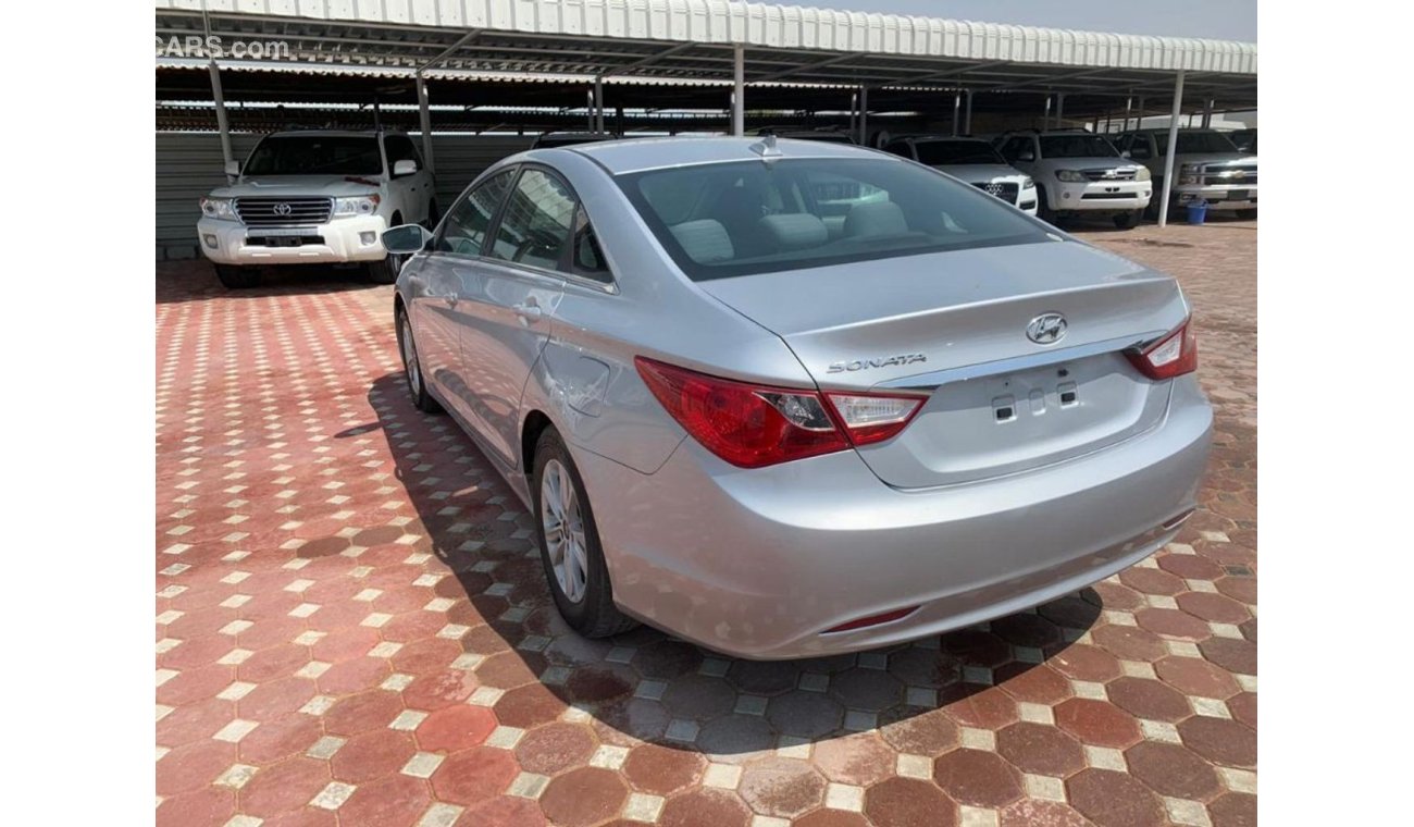 Hyundai Sonata هيونداي سوناتا موديل 2013 وارد امريكي اوراق جمارك بحالة جيدة جدا