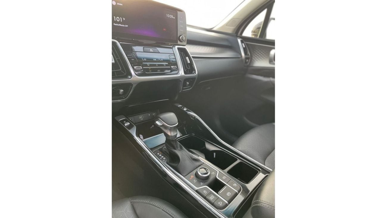 كيا سورينتو 2021 Kia Sorento SX 2.5L V4 Turbo - 4x4 AWD - Full Option Panoramic View - 7 Seater -