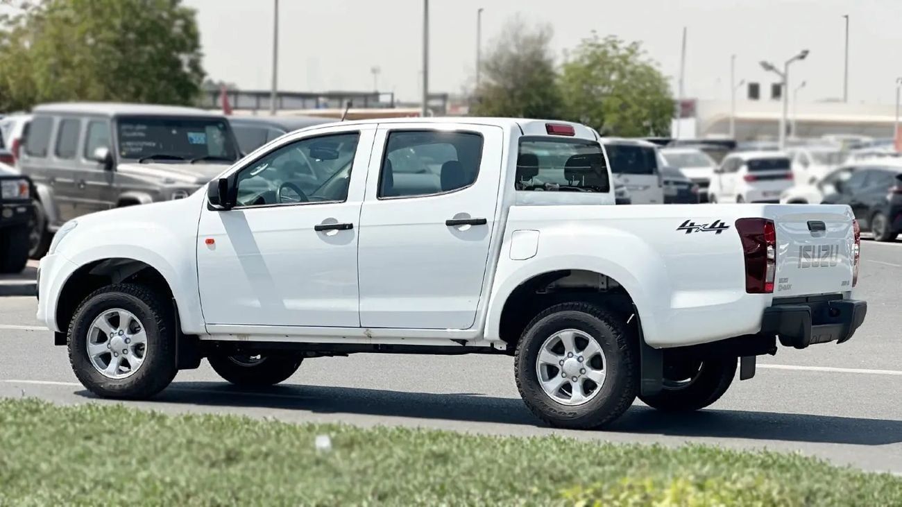 إيسوزو D ماكس STD ISUZU/D-MAX/2.5L DSL DC 4X4, PWR, Alloy Wheel, ABS, Remote ,MT