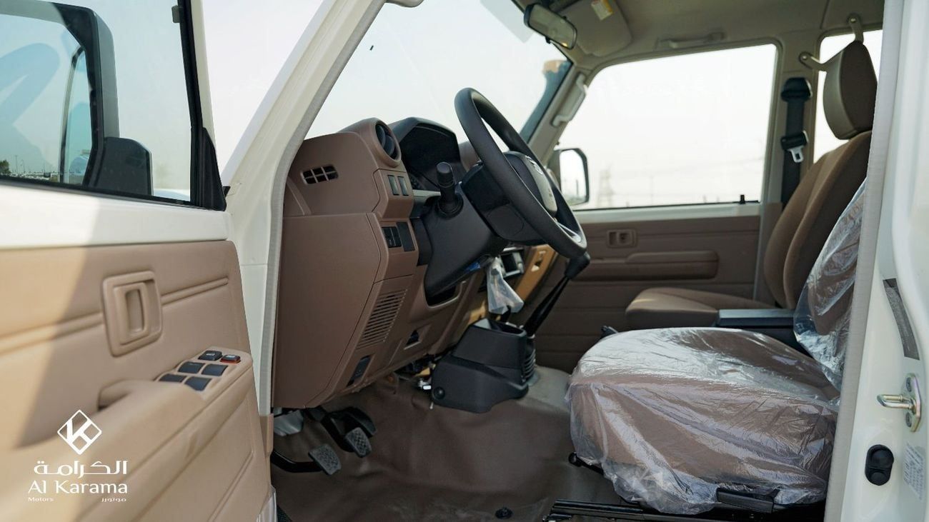 Toyota Land Cruiser Pick Up LC79 | 2.8L Turbo | Manual 4x4 | Double Cabin  | GCC