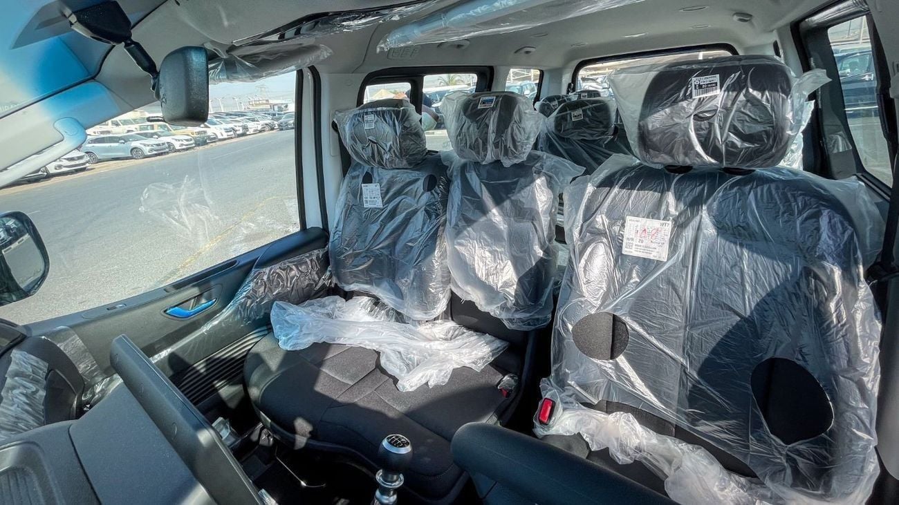 هيونداي ستاريا COMFORT Premium 11-Seater 2.2-liter 4-cylinder Turbo-charged Diesel 2024YM