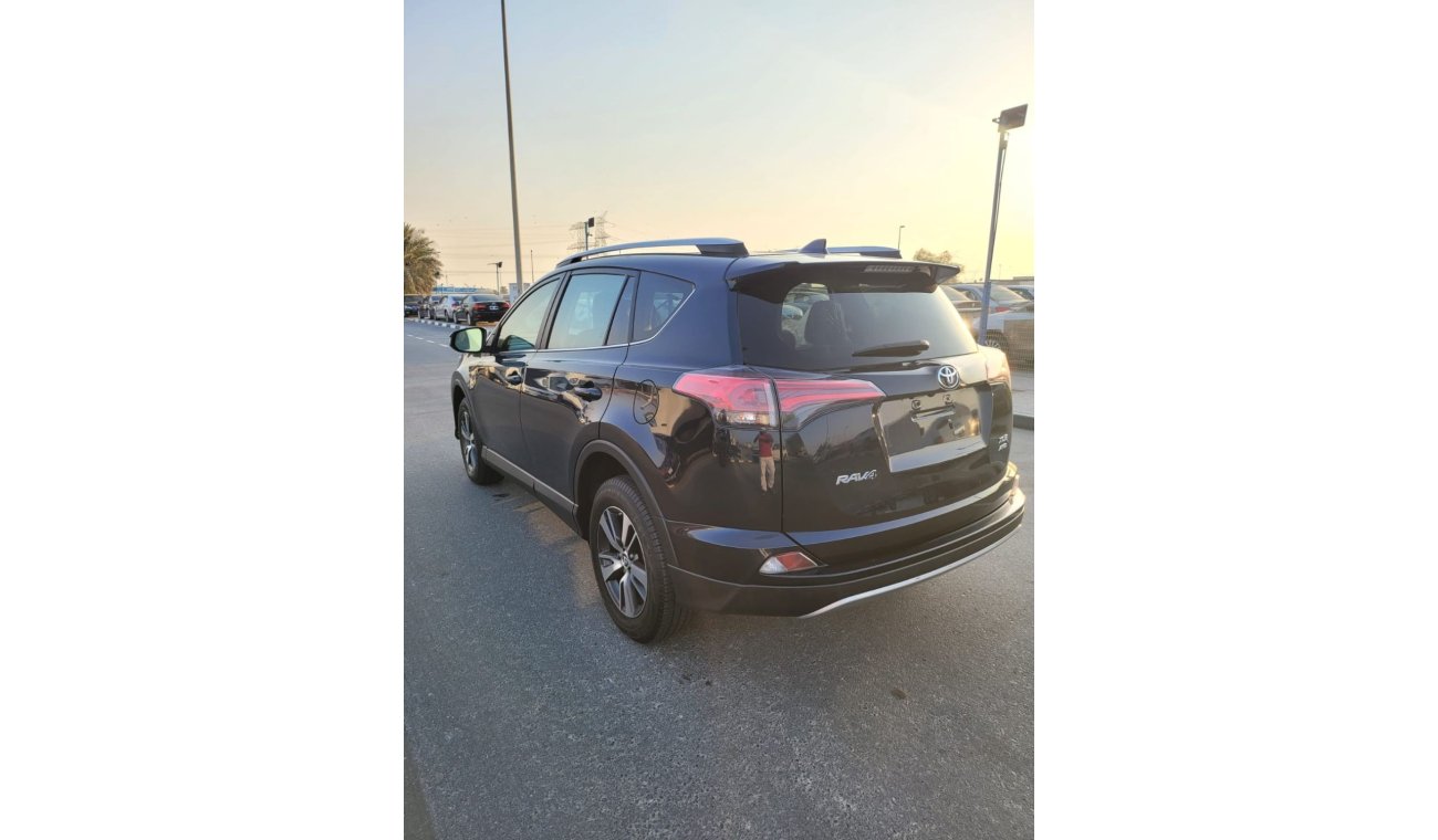 تويوتا راف ٤ TOYOTA RAV4 FULL OPTION