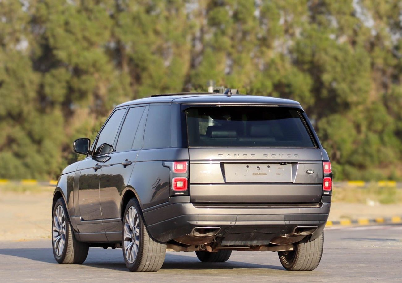 Land Rover Range Rover HSE 3.0L (375 HP) Range Rover GCC, Original Paint, Accident-Free, Full Service History, AED 3025 /Mo