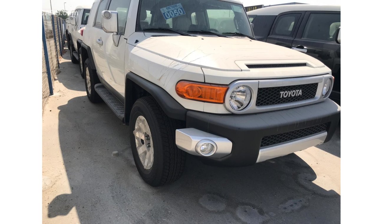 Toyota FJ Cruiser FULL OPTION