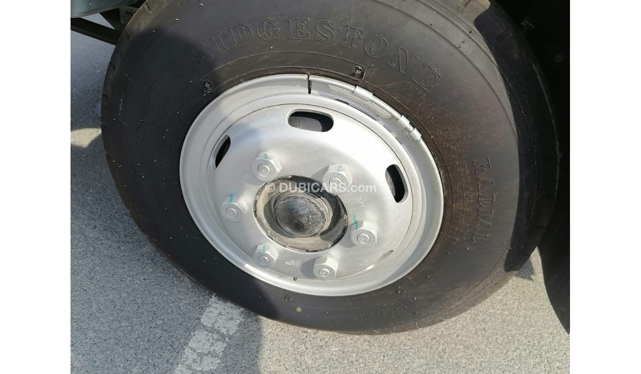 Mitsubishi Fuso Canter 2023 Mitsubishi Fuso Canter 16-ft Long Chassis 3.0L Diesel M/T 4x2 170L fuel-tank & ABS (Euro-5)