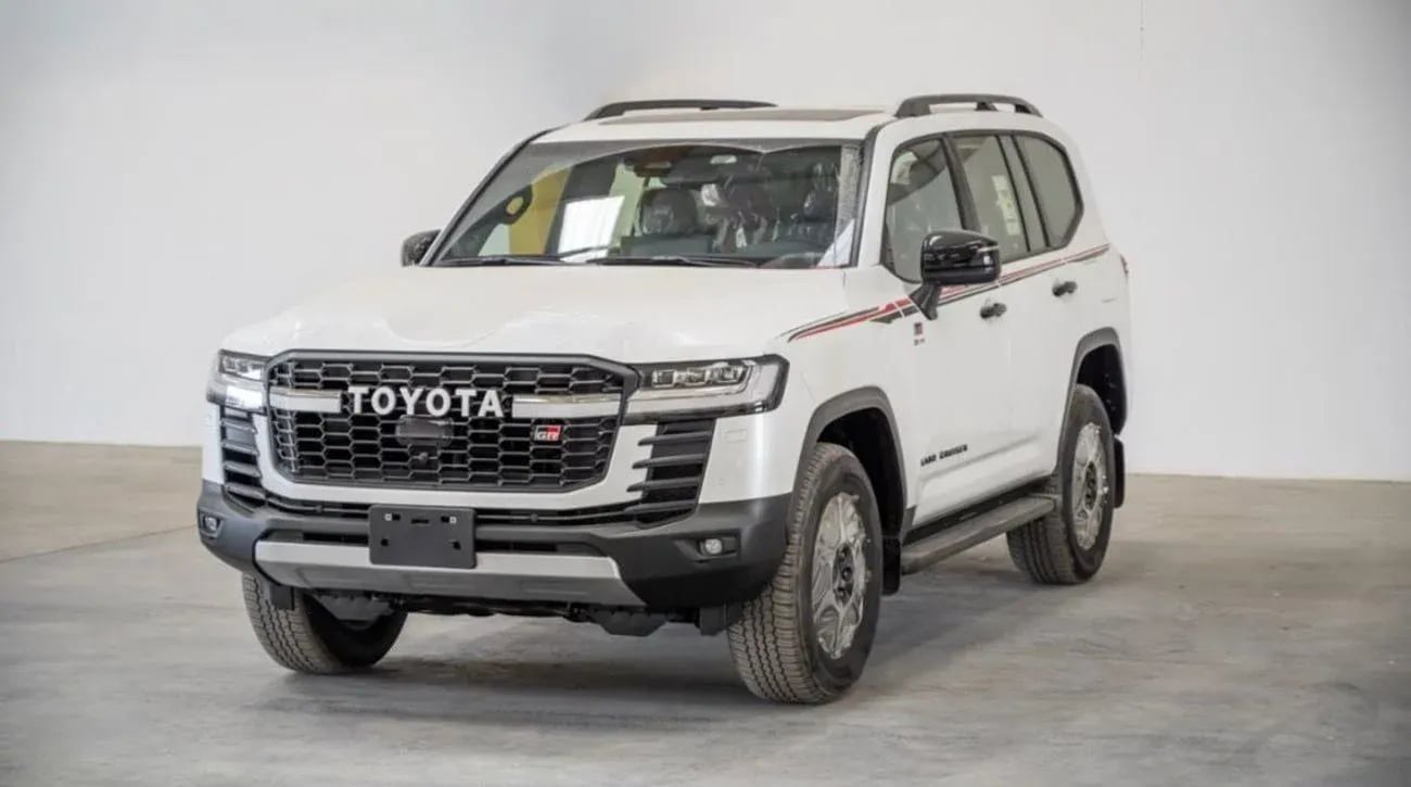 تويوتا لاند كروزر LAND CRUISER GR SPORT 3.3L DIESEL 2026