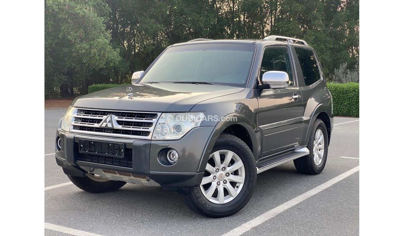 Mitsubishi Pajero Mitsubishi Pajero GLS 2011 V6 3.8L Full Option - Perfect Condition