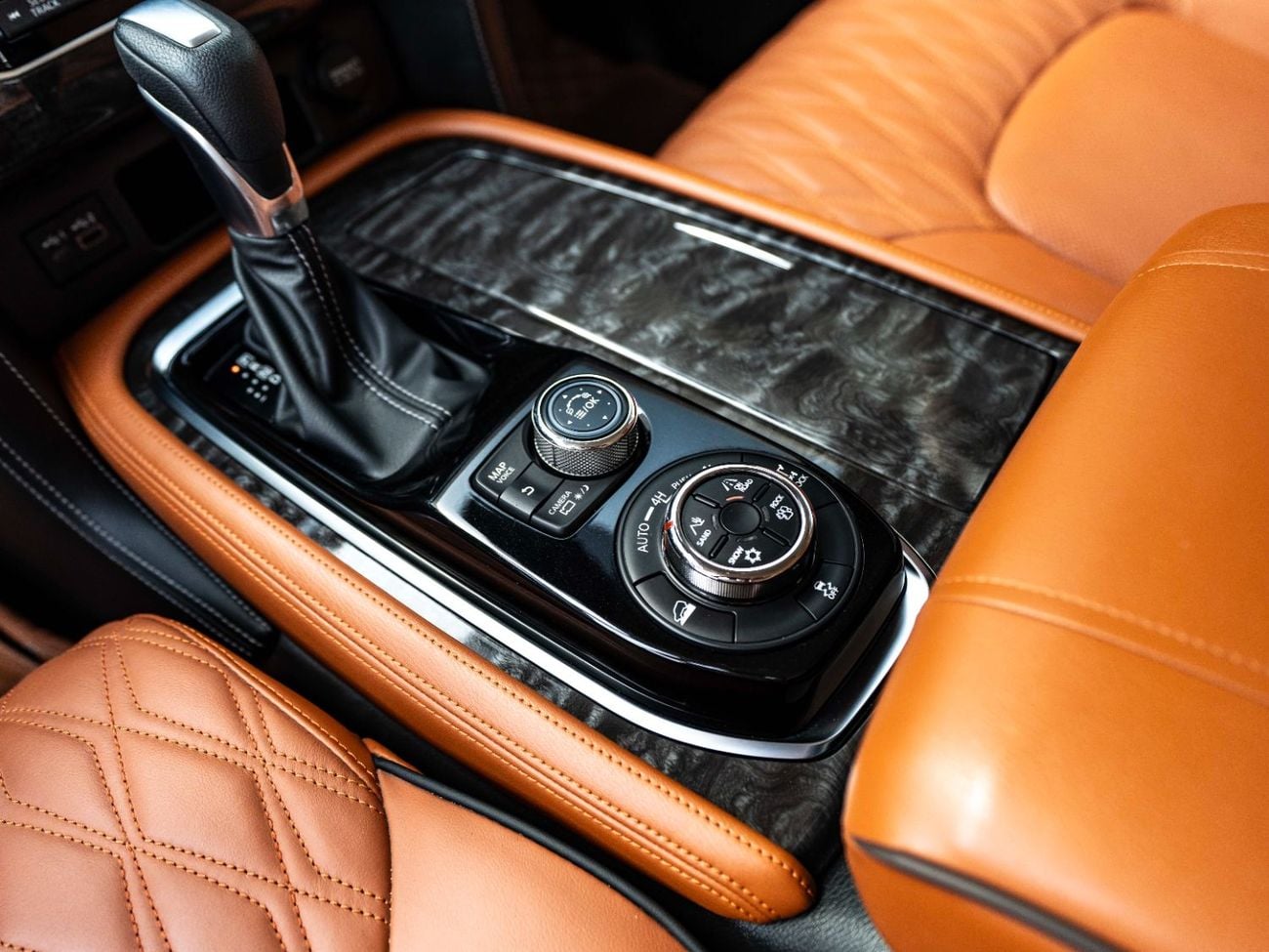 Nissan Patrol LE Platinum 5.6L