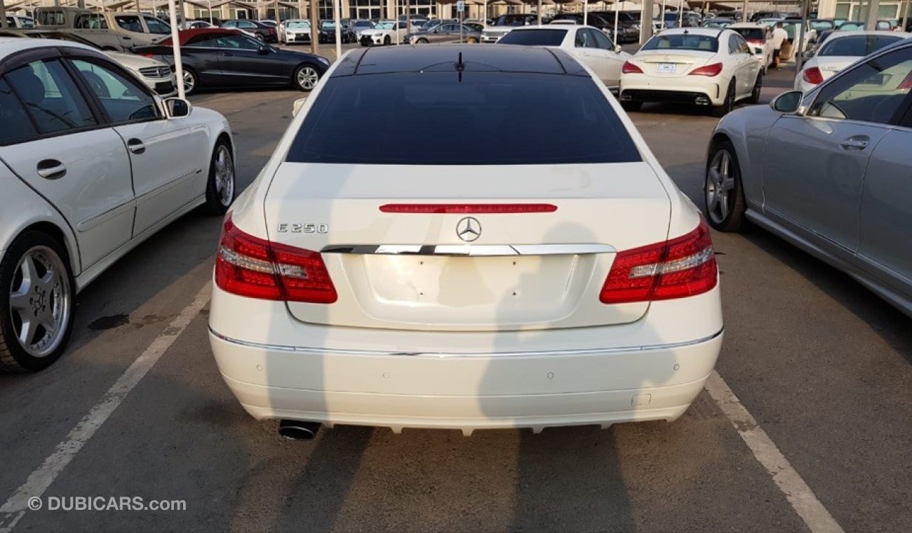 Mercedes-Benz E 250 model 2012GCC car prefect condition one owner no need any maintenance full option pan