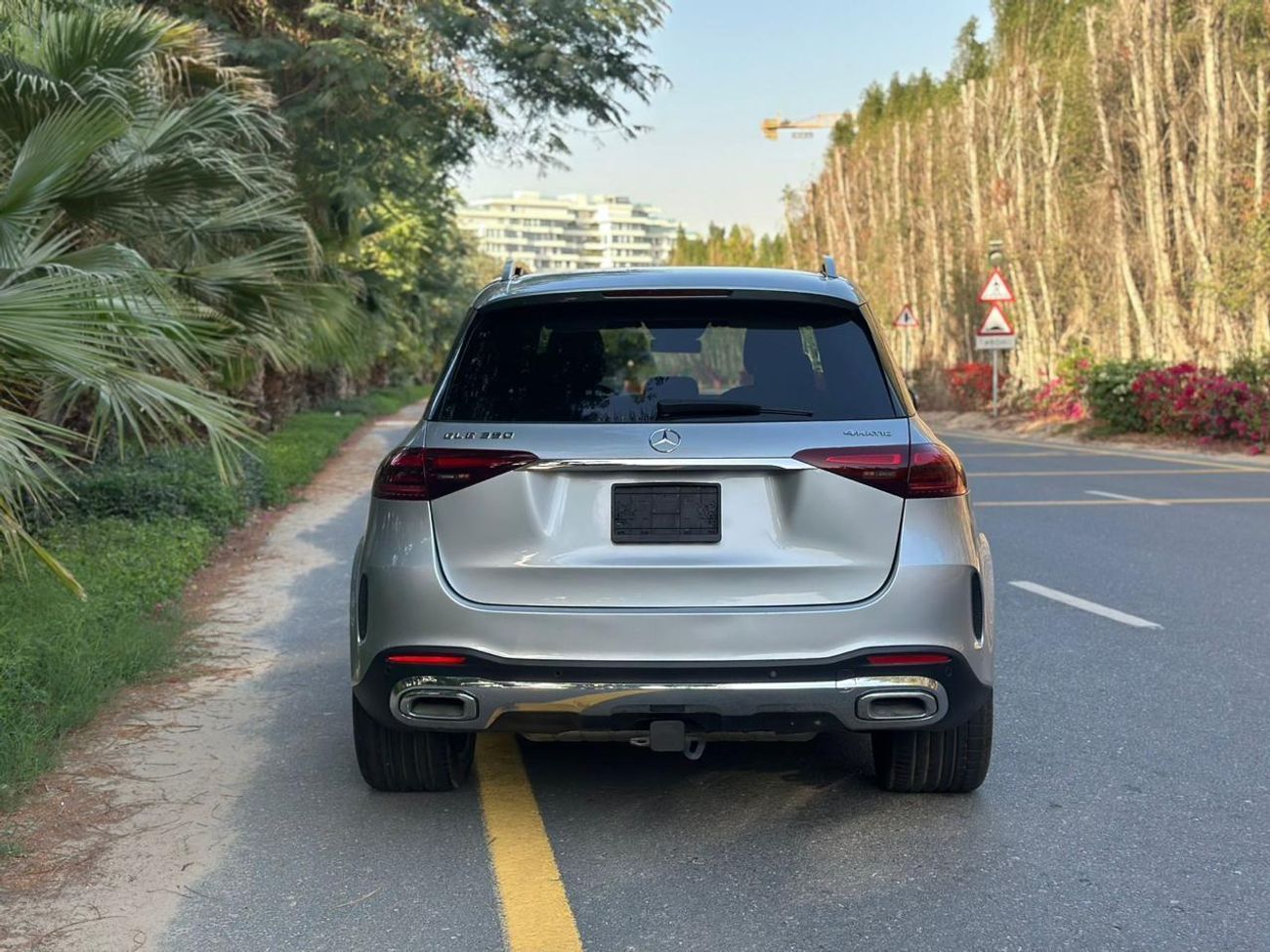 Mercedes Benz GLE350 USA SPEC 2025 Mercedes-Benz GLE 350 | Like New | Warranty | 6000 KM | 2.0L Inline-4 | 255 HP