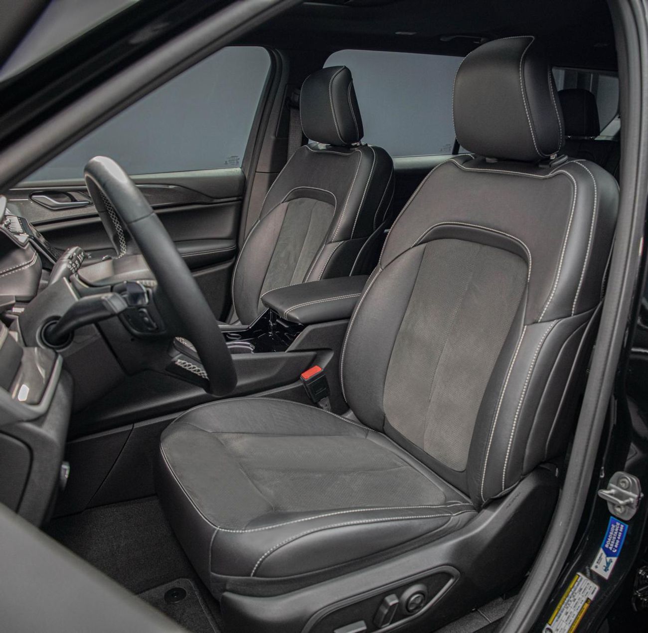 جيب جراند شيروكي L Altitude 3.6L