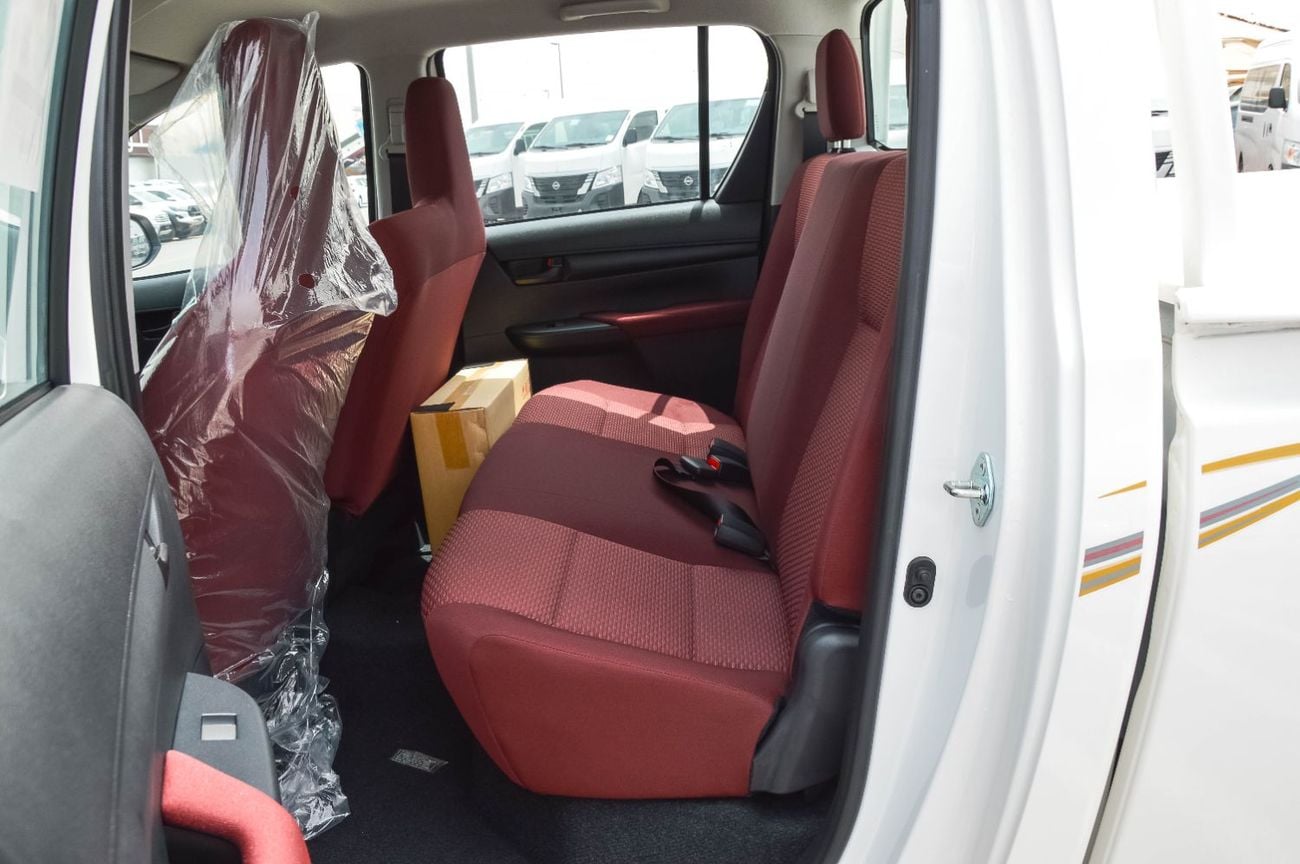 Toyota Hilux TOYOTA HILUX 2.7L RWD PETROL 4DOOR MT PICKUP 2025