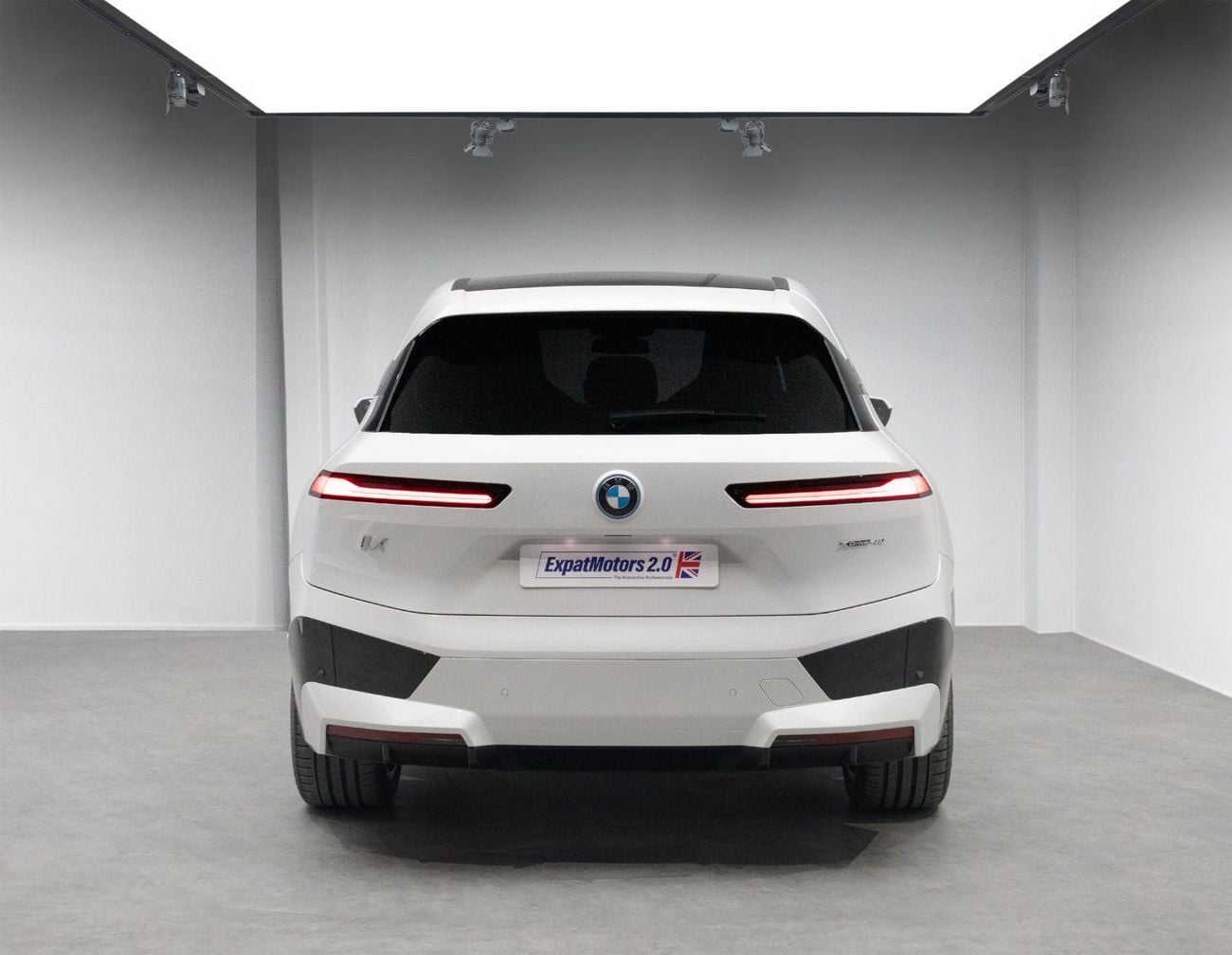 بي أم دبليو iX xDrive40