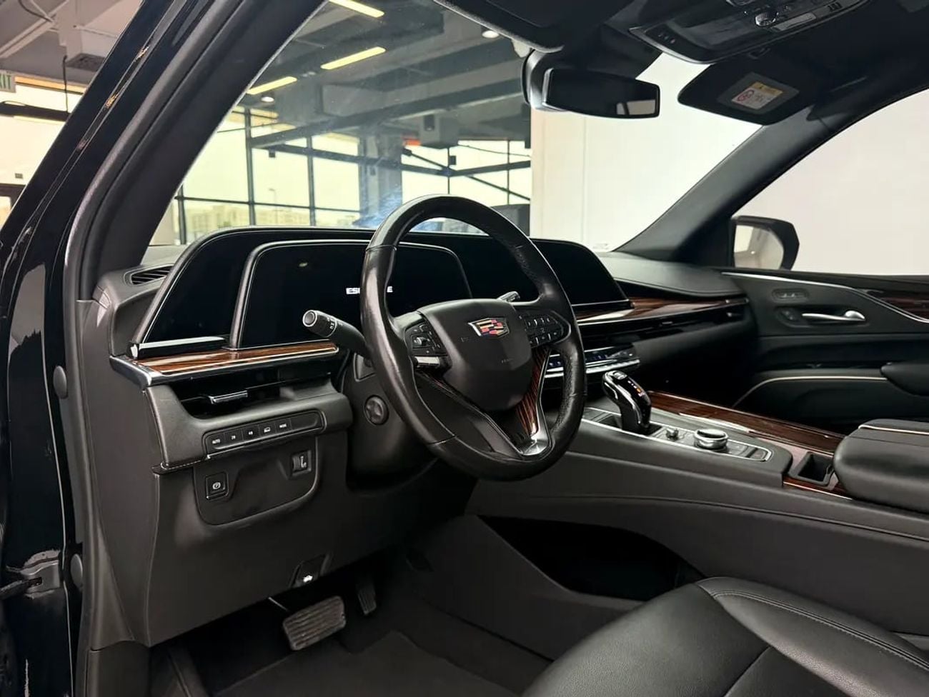 كاديلاك إسكالاد LUXURY GCC Specs - Excellent Condition