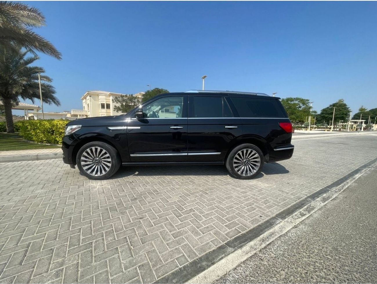 لينكولن نافيجاتور Presidential 3.5L