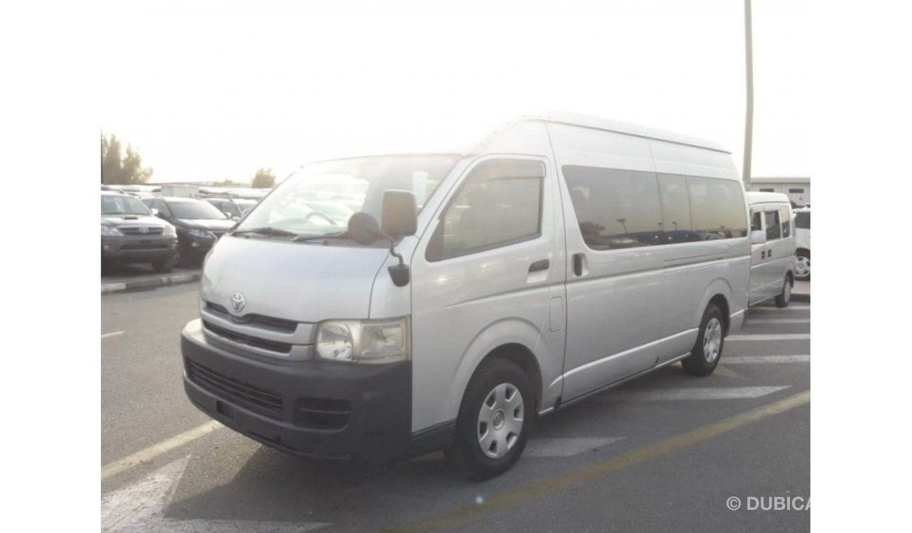 تويوتا هاياس Hiace Commuter RIGHT HAND DRIVE  (PM389 )