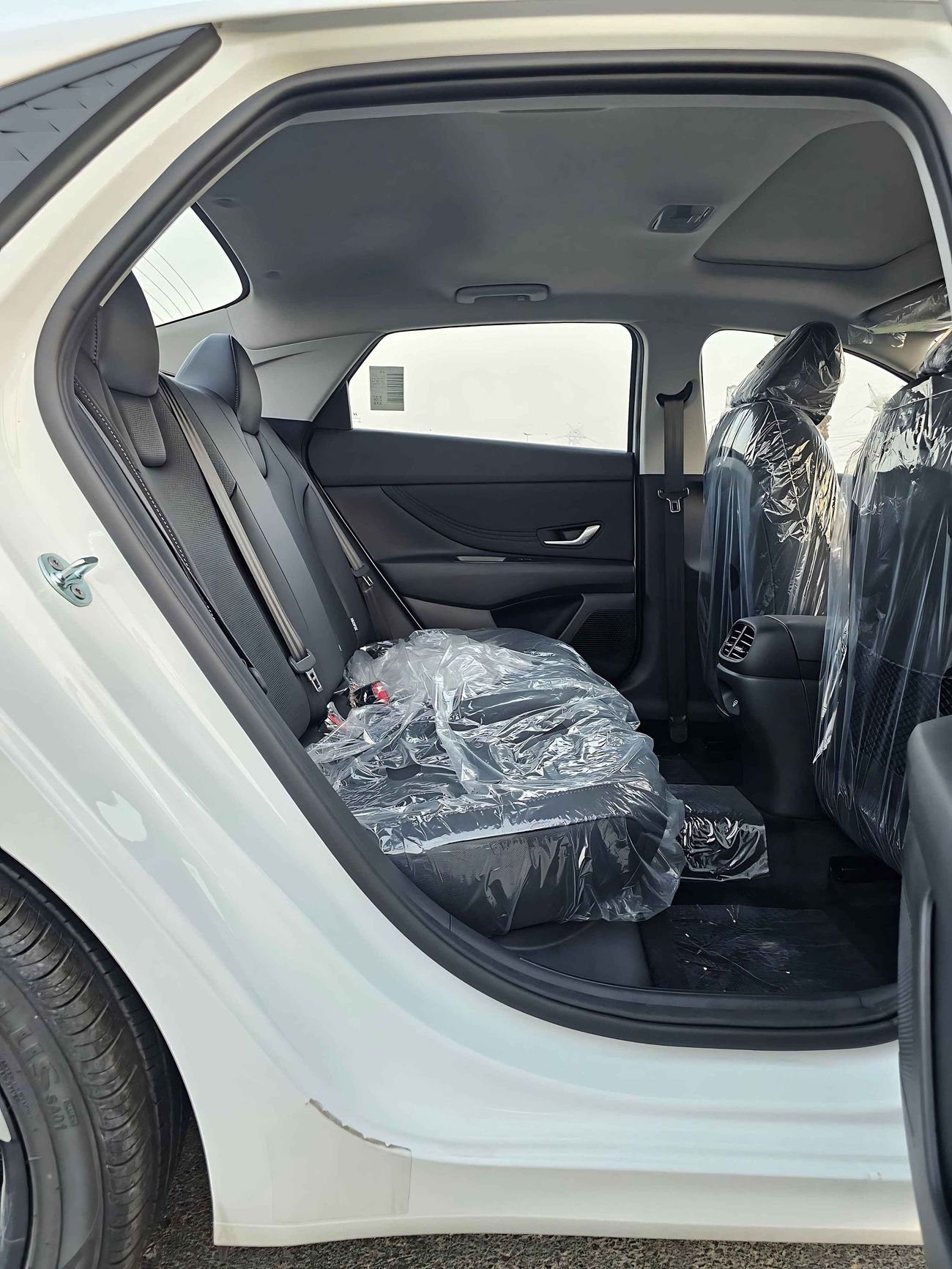 هيونداي إلانترا ELITE / 1.5L PETROL, SUNROOF WITH LEATHER, CHINESE SPCES (CODE# 68038)