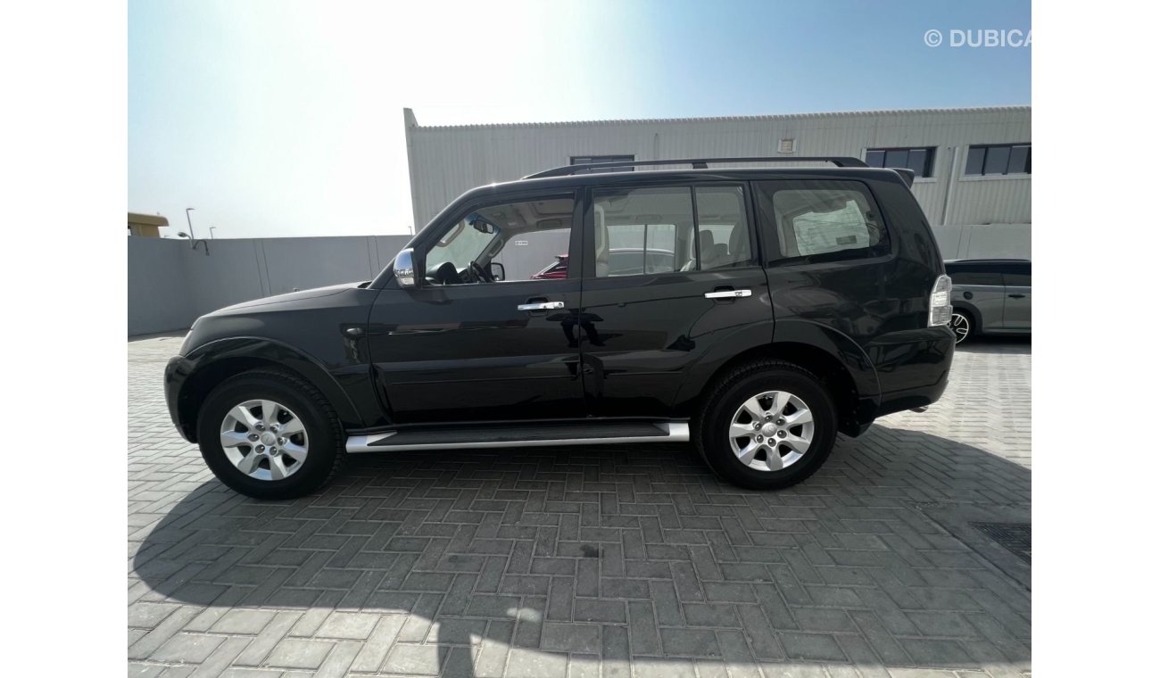 Mitsubishi Pajero GLS Highline USED PAJERO 3.5L GLS 2016MY