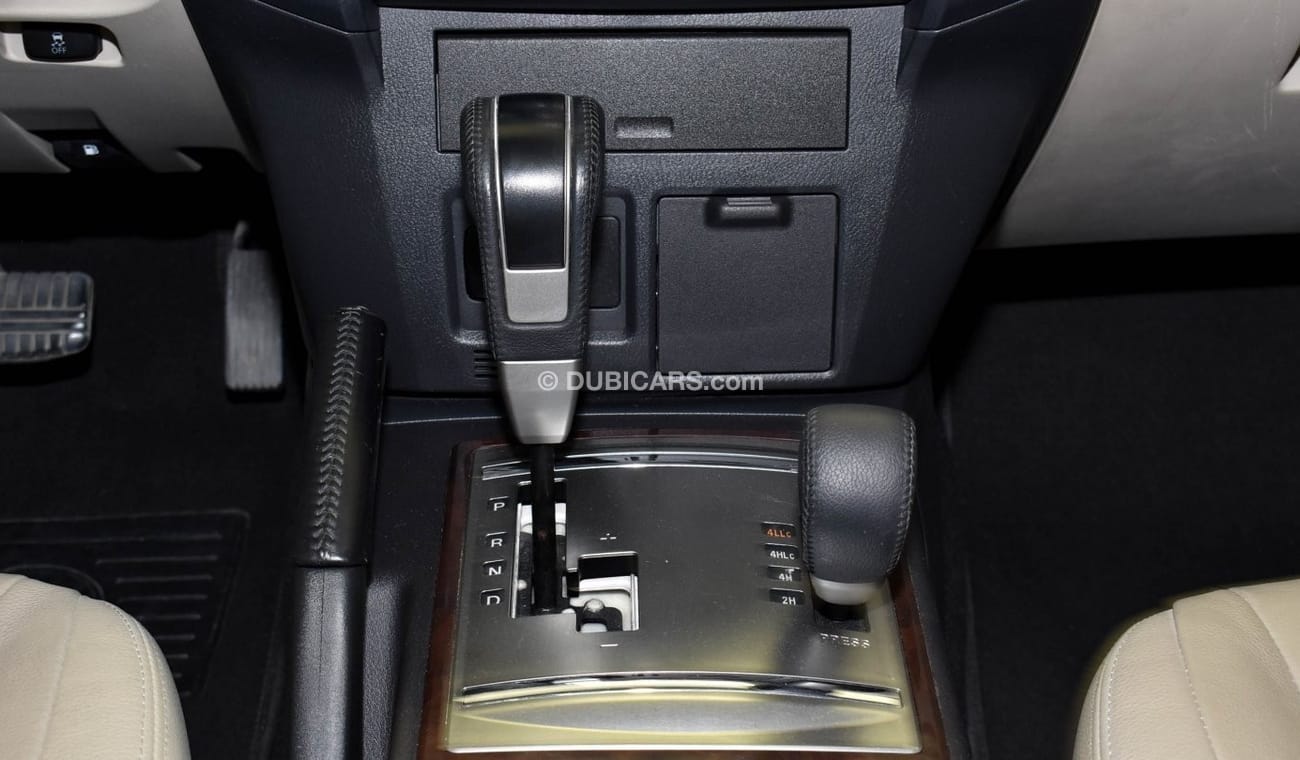Mitsubishi Pajero GLS V6