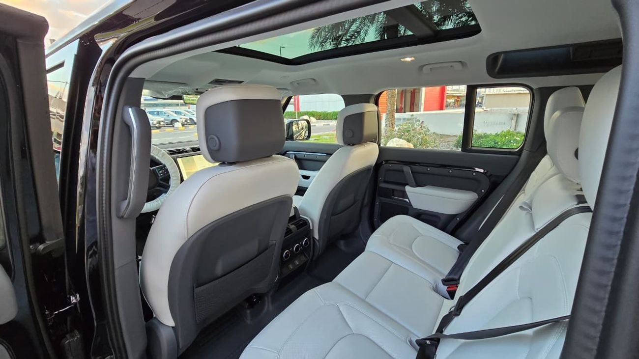 لاند روفر ديفندر land Rover Defender P400 2026