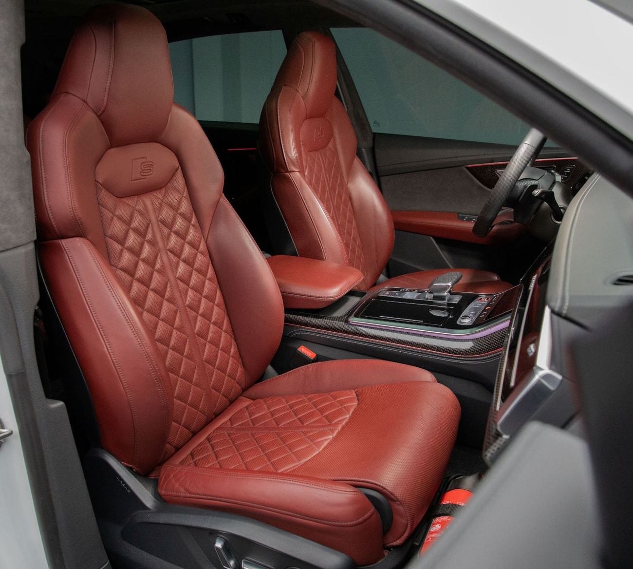 أودي SQ8 4.0 TFSI quattro (507 HP)