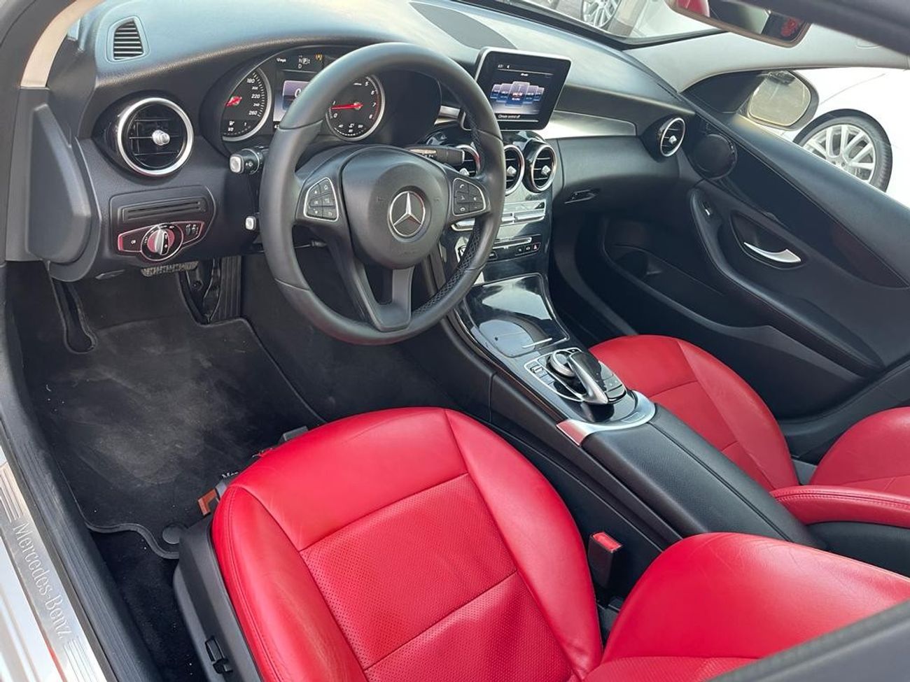 مرسيدس بنز C 200 AMG باك