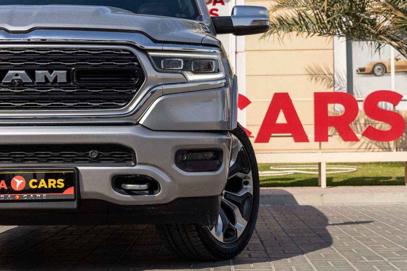 RAM 1500 Limited Crew Cab 5.7L