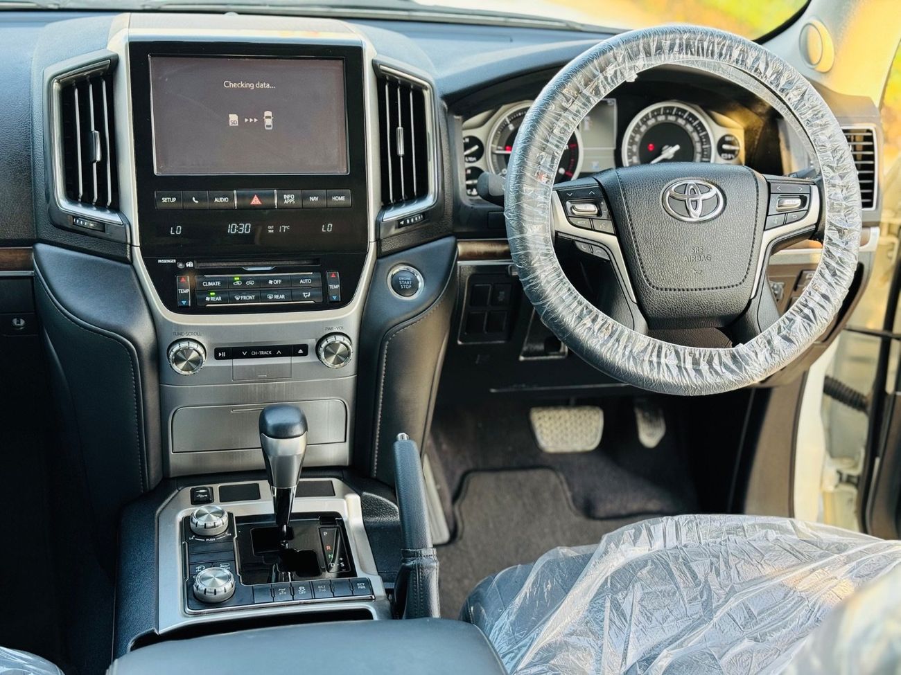 Toyota Land Cruiser VXR