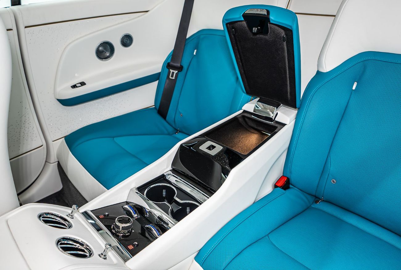 Rolls-Royce Spectre ROLLS-ROYCE SPECTRE PRIMAVERA INSPIRED MY26 FULL