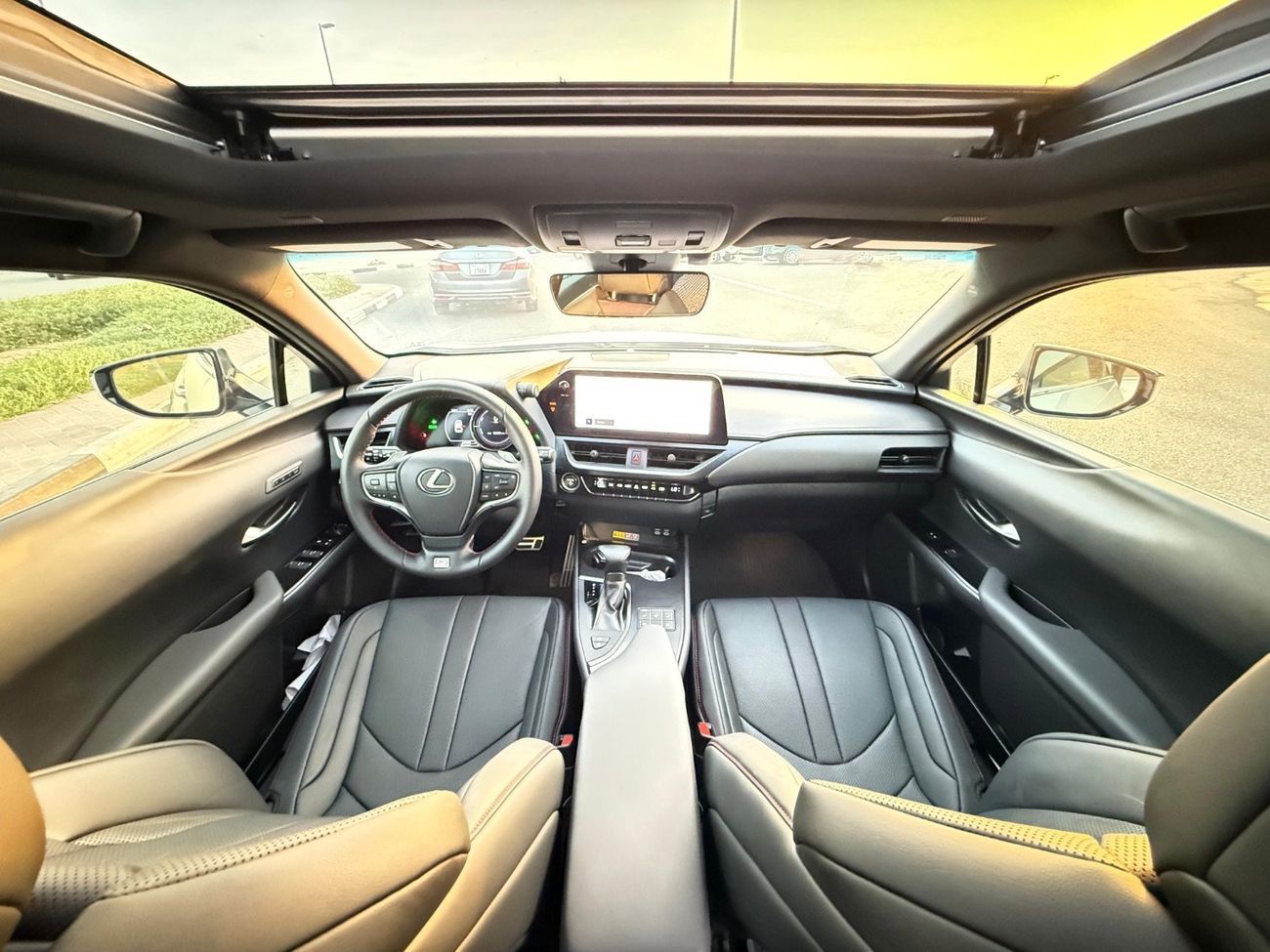 Lexus UX250h F-Sport Hybrid handling 2023 Full Option