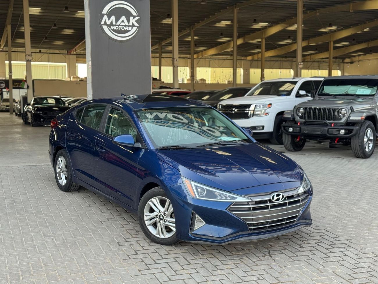 هيونداي إلانترا GLS 2.0L SEL / V4 2.0L / FULL OPTION / SUNROOF / RADAR / ROAD ASSIST / REMOTE START