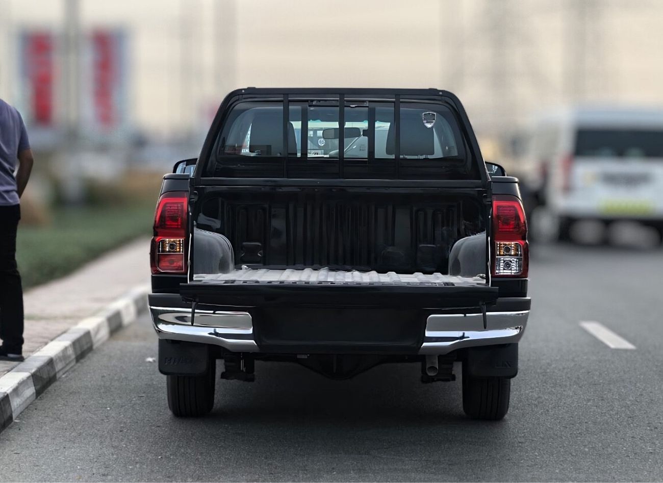 Toyota Hilux 2025 TOYOTA HILUX 2.7L PETROL MANUAL TRANSMISSION