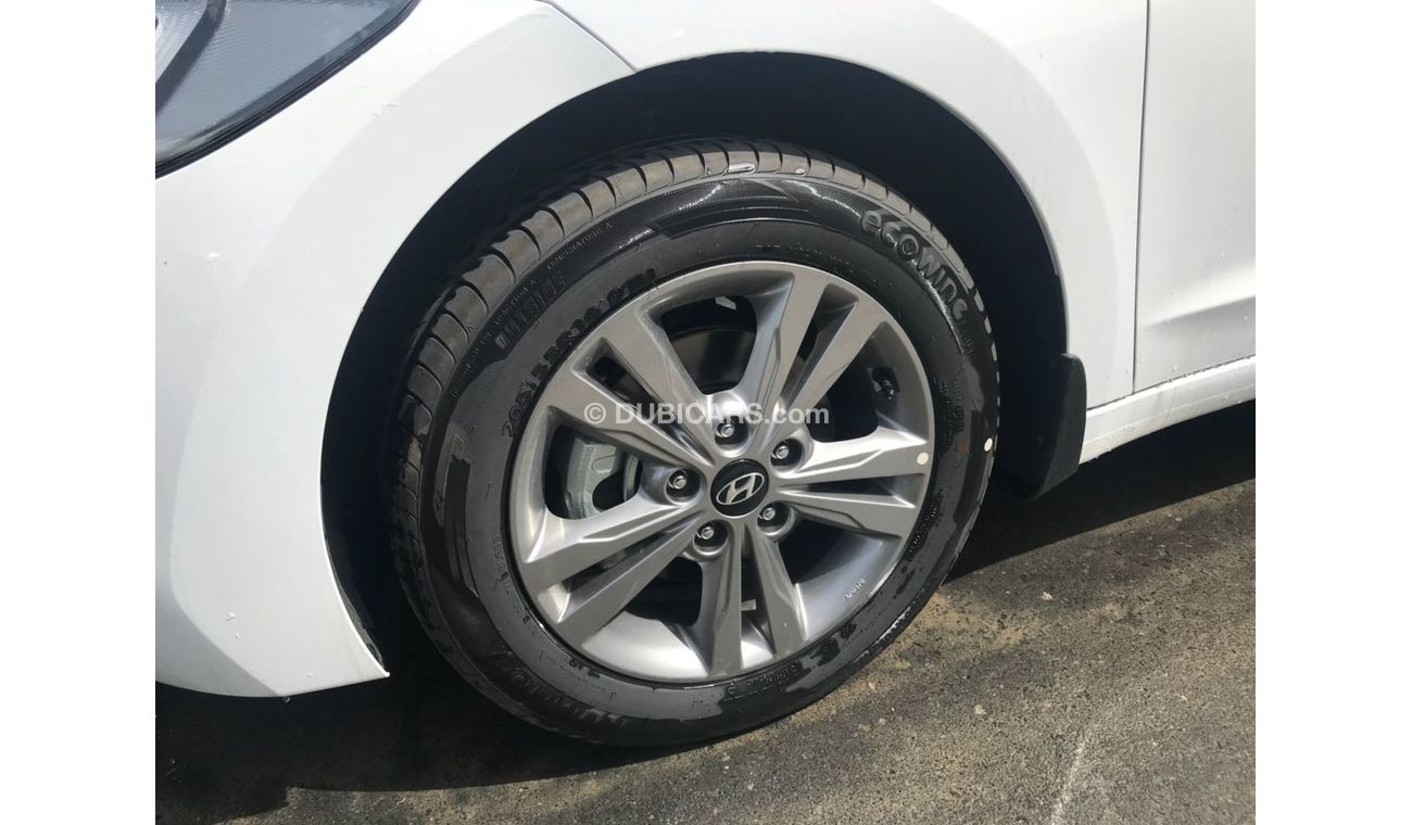 Hyundai Elantra 2.0