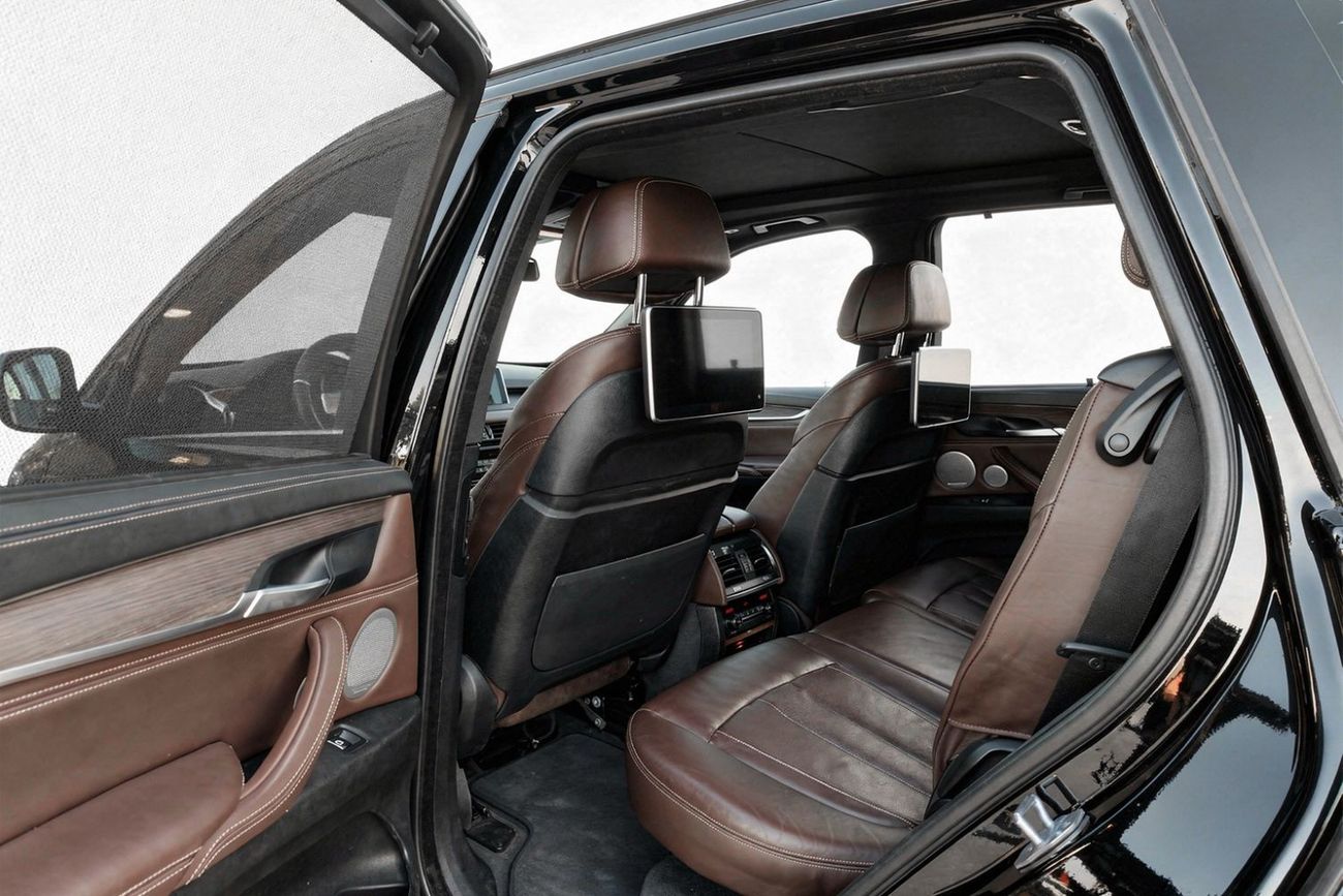 BMW X5 50i M Sport 4.4L AED 2,351 / Monthly l 0% Downpayment l xDrive 50i l Good Condition