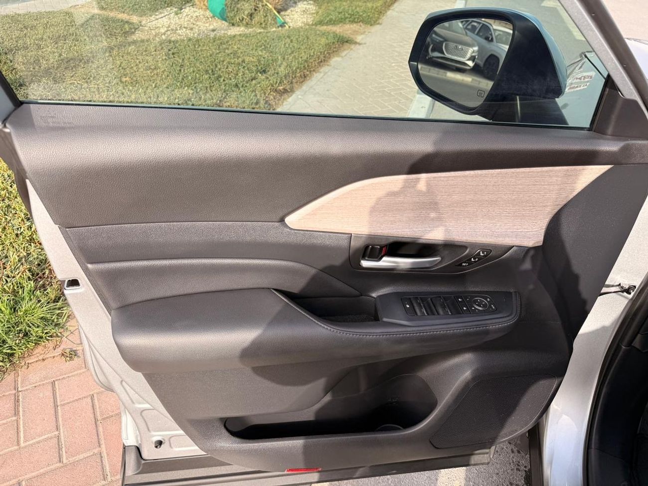 Toyota Grand Highlander Limited 2.4 L Panoramic, 360 camera Full option