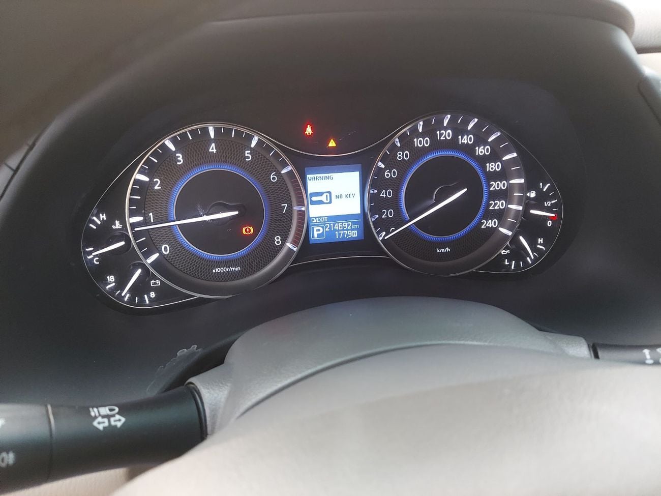 إنفينيتي QX80 LUXURY