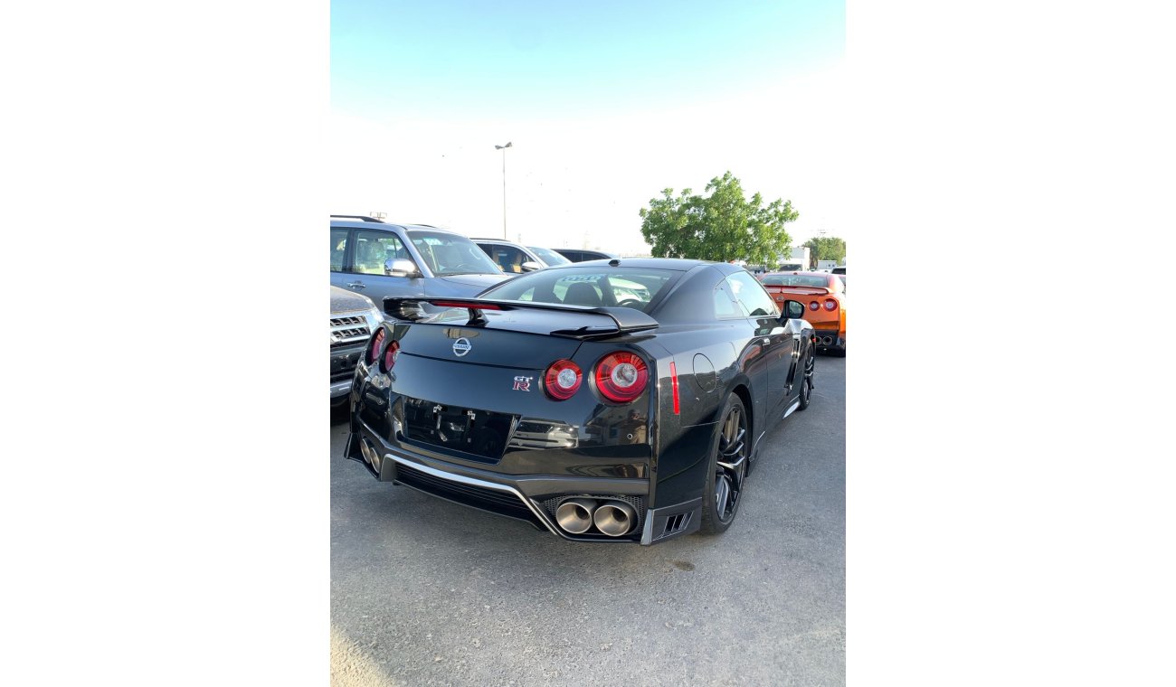 Nissan GT-R BRAND NEW NISSAN GT-R 2018 (ONLY 3 CARS LEFT)