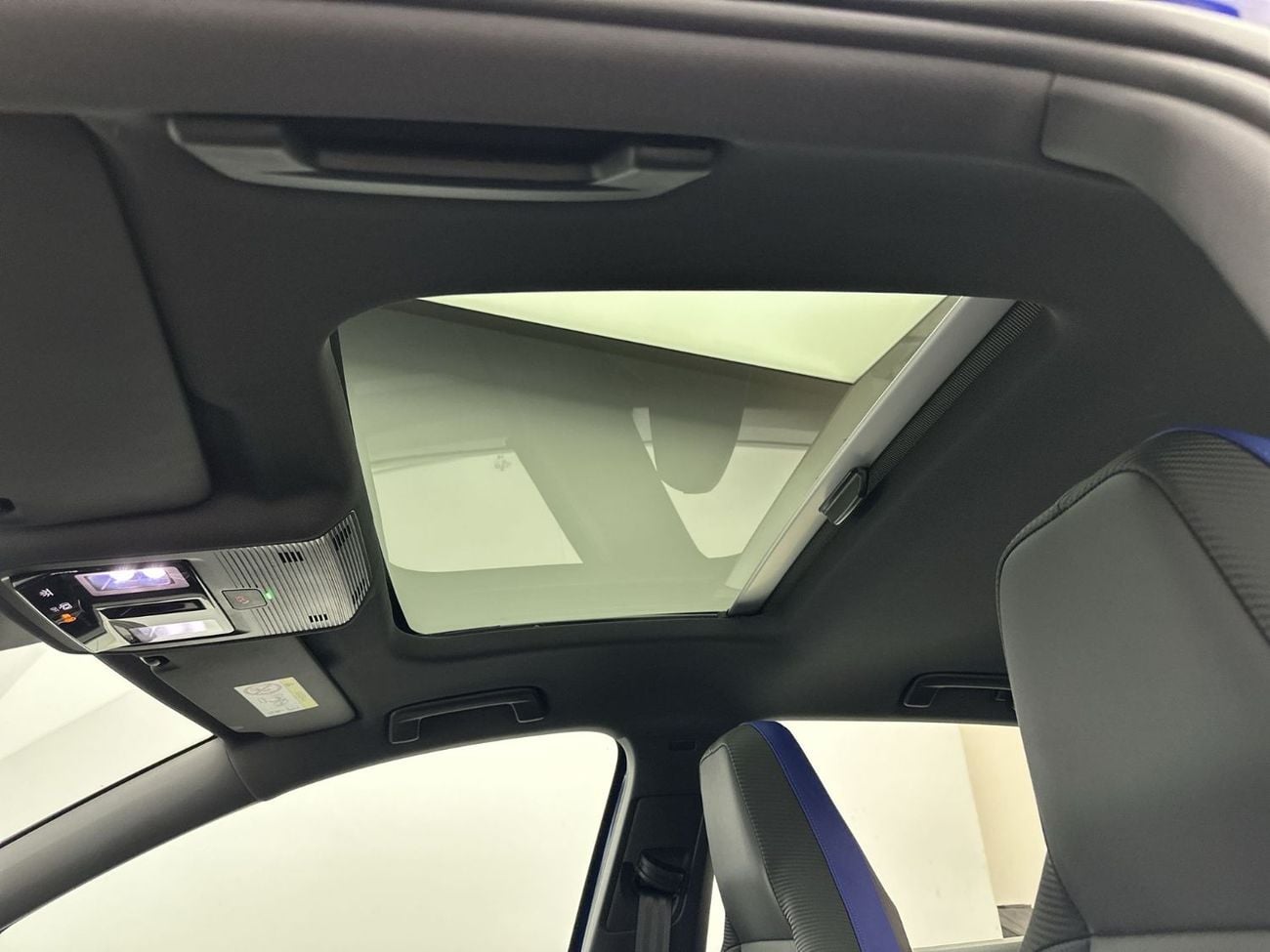 فولكس واجن جولف ار Base 2.0T