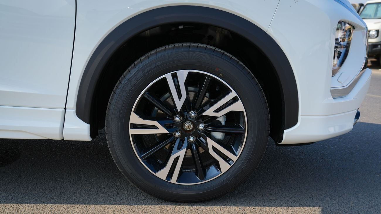 ميتسوبيشي إكلبس كروس جديد كليًا 2026 Mitsubishi Eclipse Cross GLS (H43) 1.5L 4 أسطوانات SUV – للتصدير فقط